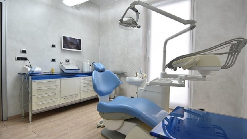 Via Barabino, studio dentistico in ottimo stato
