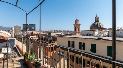 Centro Città  San Vincenzo, ultimo piano mansardato con terrazzo