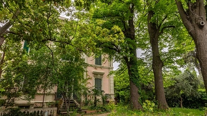 Albaro  Champagnat, unico appartamento in villa con giardino