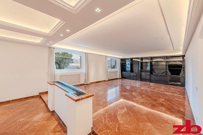 Prestigioso appartamento fronte mare in Corso Italia – Genova Prestigioso appartamento fronte mare in Corso Italia – Genova
