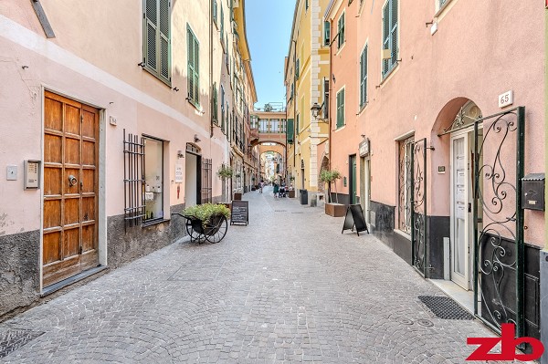 Celle Ligure, nel cuore del borgo, a un minuto dal mare