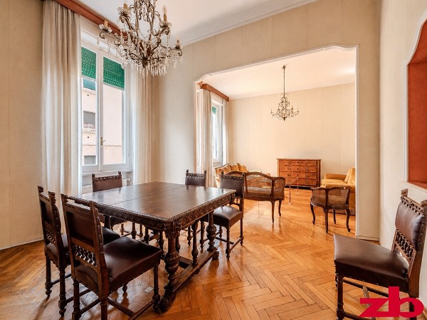 Via Byron, esclusivo appartamento con terrazza e giardino nel cuore di Albaro.