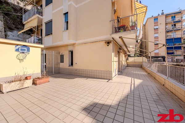 Marassi alta, ampi 150 mq con splendida terrazza