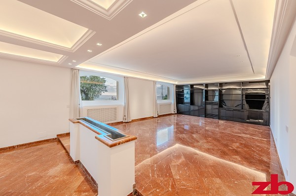 Prestigioso appartamento fronte mare in Corso Italia – Genova